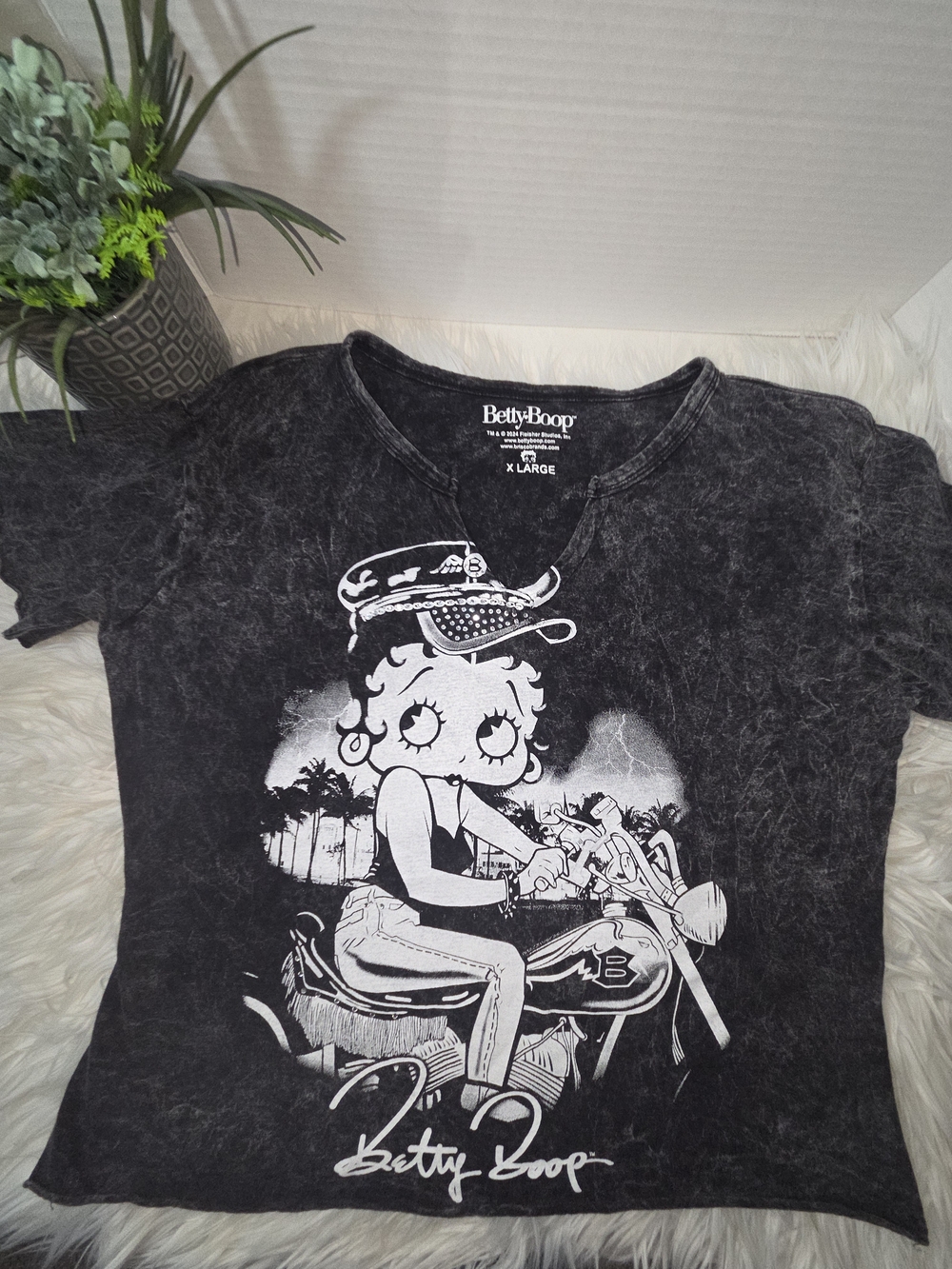 Betty Boop Black Graphic Tee - Girls' Casual Motorcycle Top, Size XL